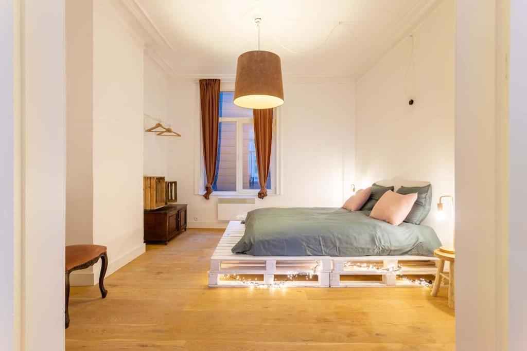 Pink Fairytale-Like Apartment Αμβέρσα Εξωτερικό φωτογραφία