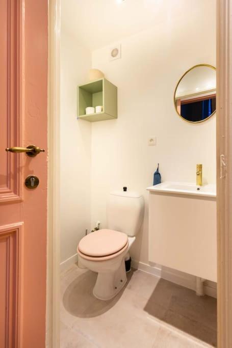 Pink Fairytale-Like Apartment Αμβέρσα Εξωτερικό φωτογραφία